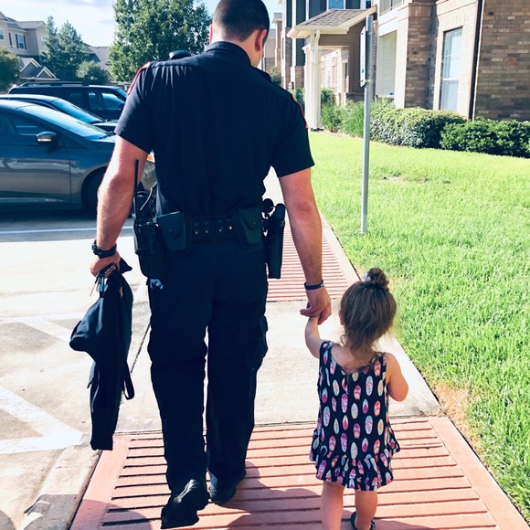 Meet My Family 🌲 - Picture 9 of 16